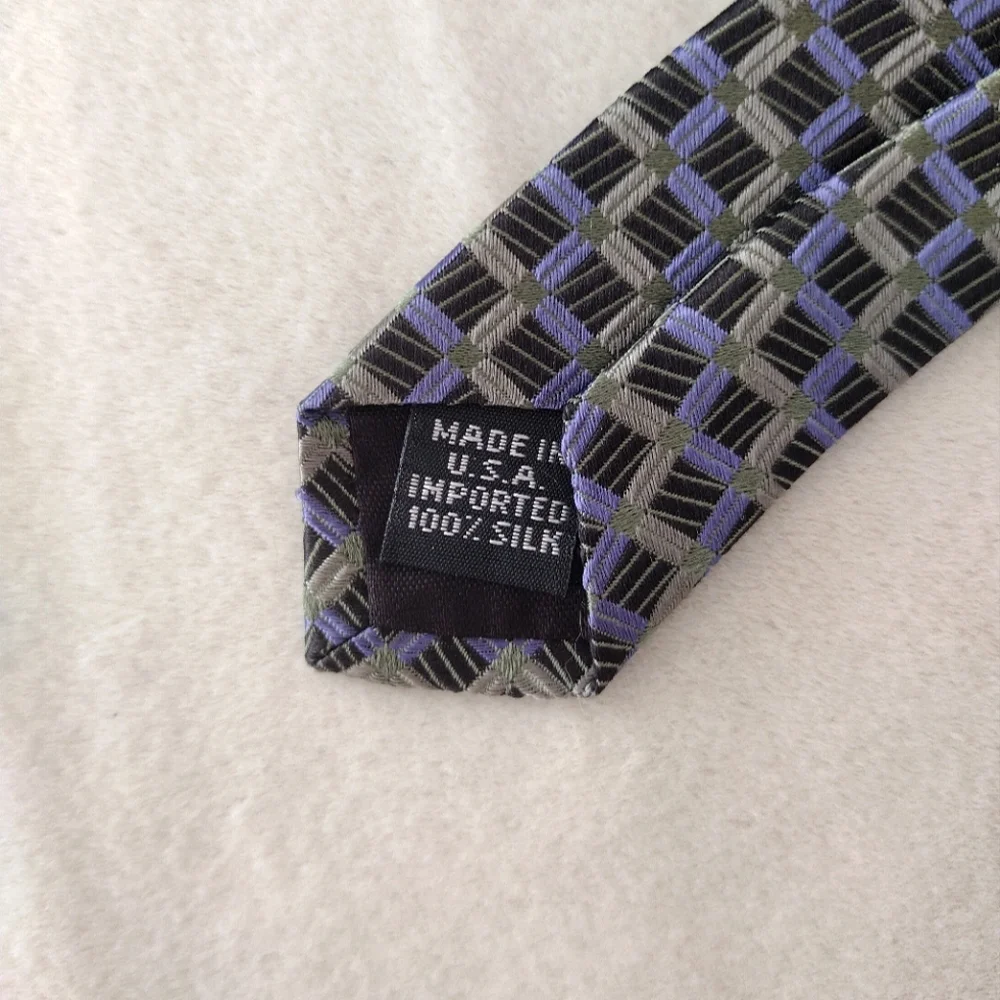 Silk Geoffrey Beene Green, Gray, Silver, and Blue  Tie EUC